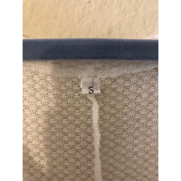 White Waffle Knit Button Down Top Size Small - Picture 2 of 2